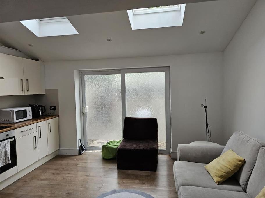 Beautiful Garden Flat Near Central London Bagian luar foto